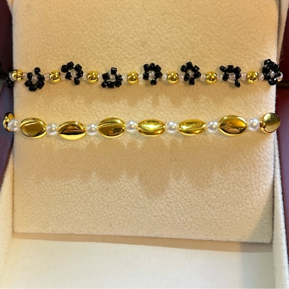 Two Handmade Flower Bead Bracelet - Picture 2 of 4